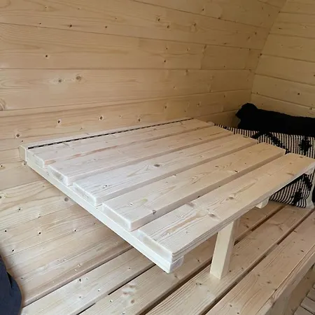 Nuit Insolite En Tonneau Nature Et Animaux Petit Dejeuner Inclus ゲストハウス 3*